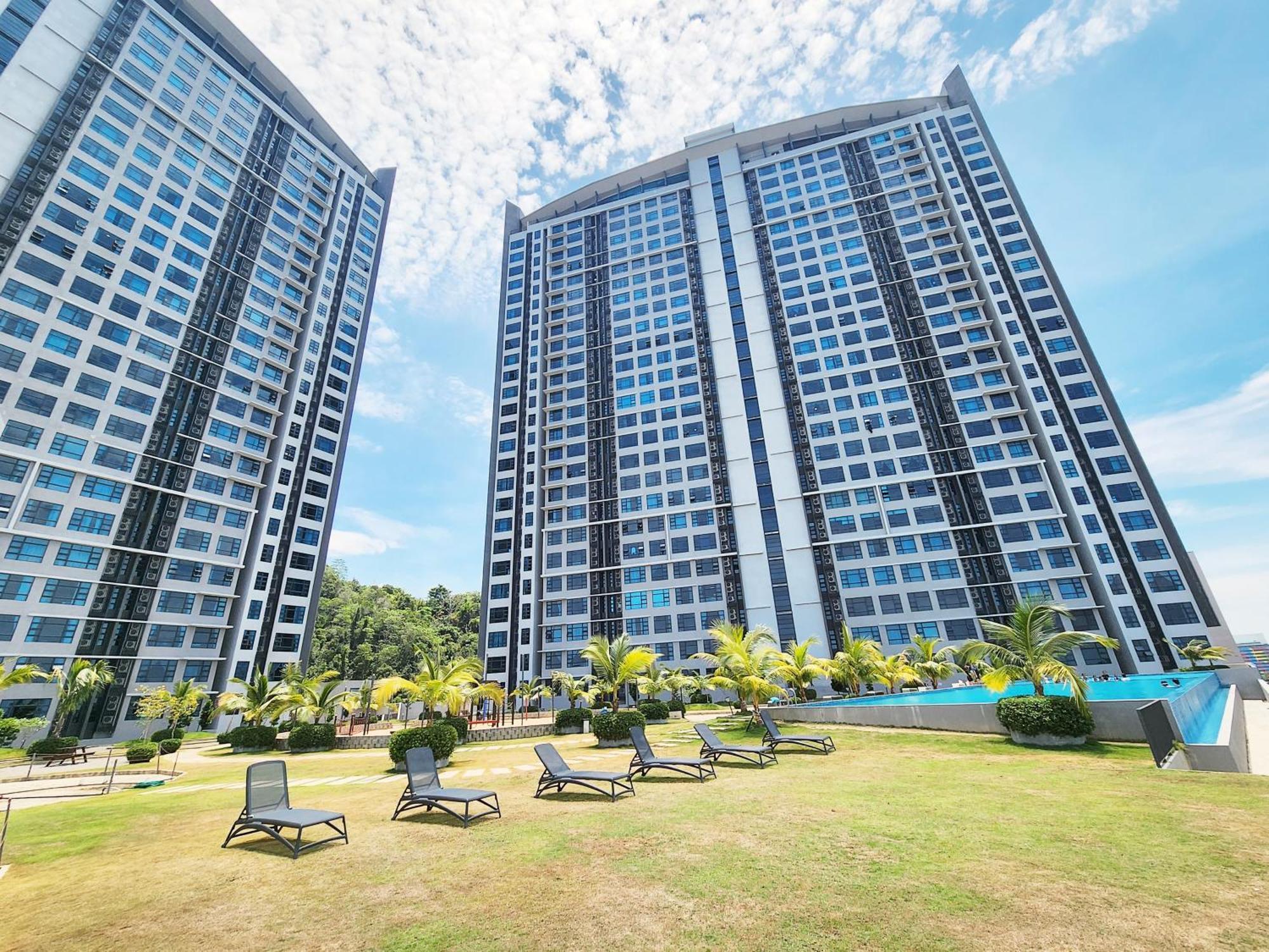 Jesselton Quay Kota Kinabalu City Centre By Lw Suites Exterior photo