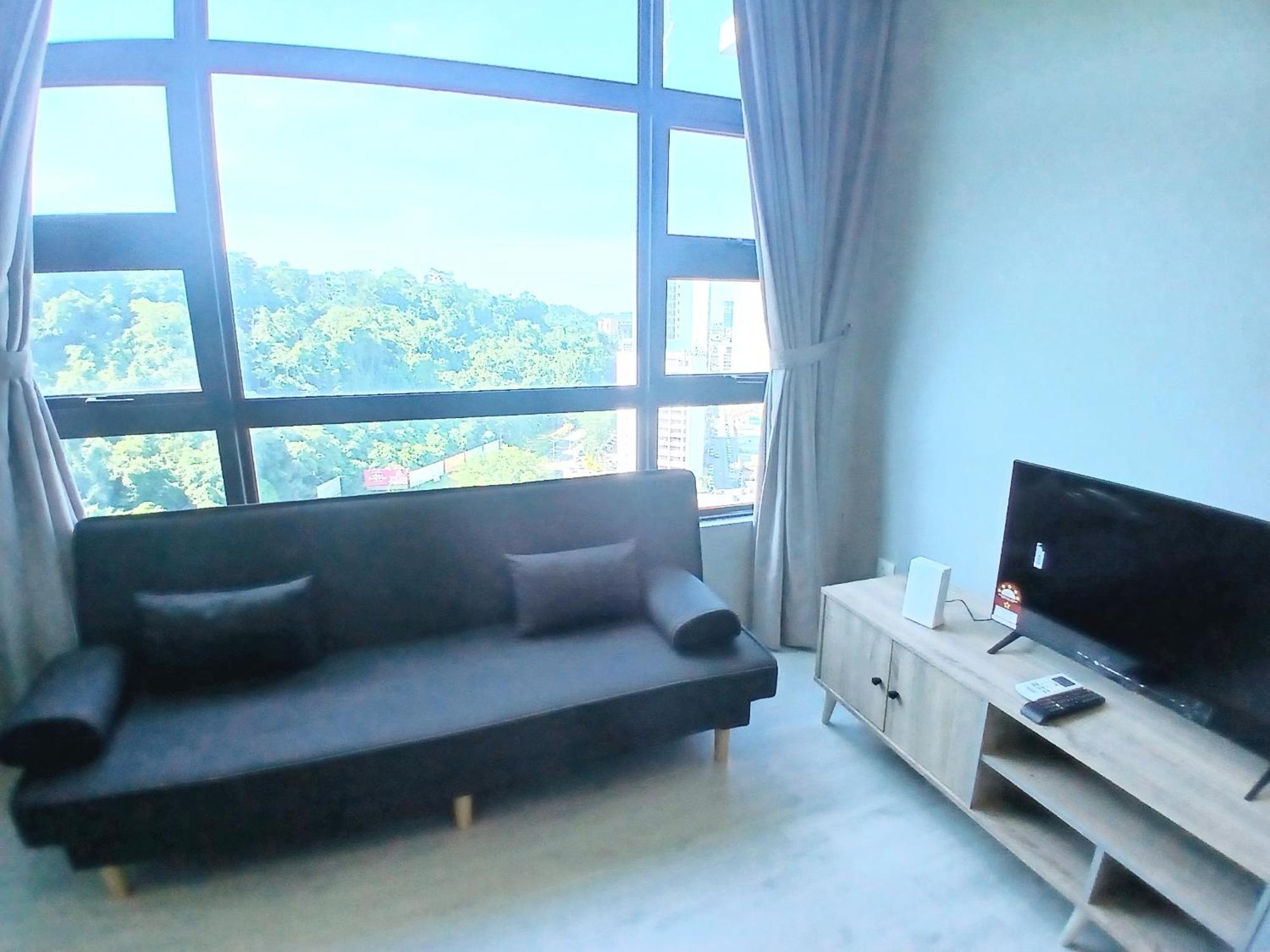 Jesselton Quay Kota Kinabalu City Centre By Lw Suites Room photo